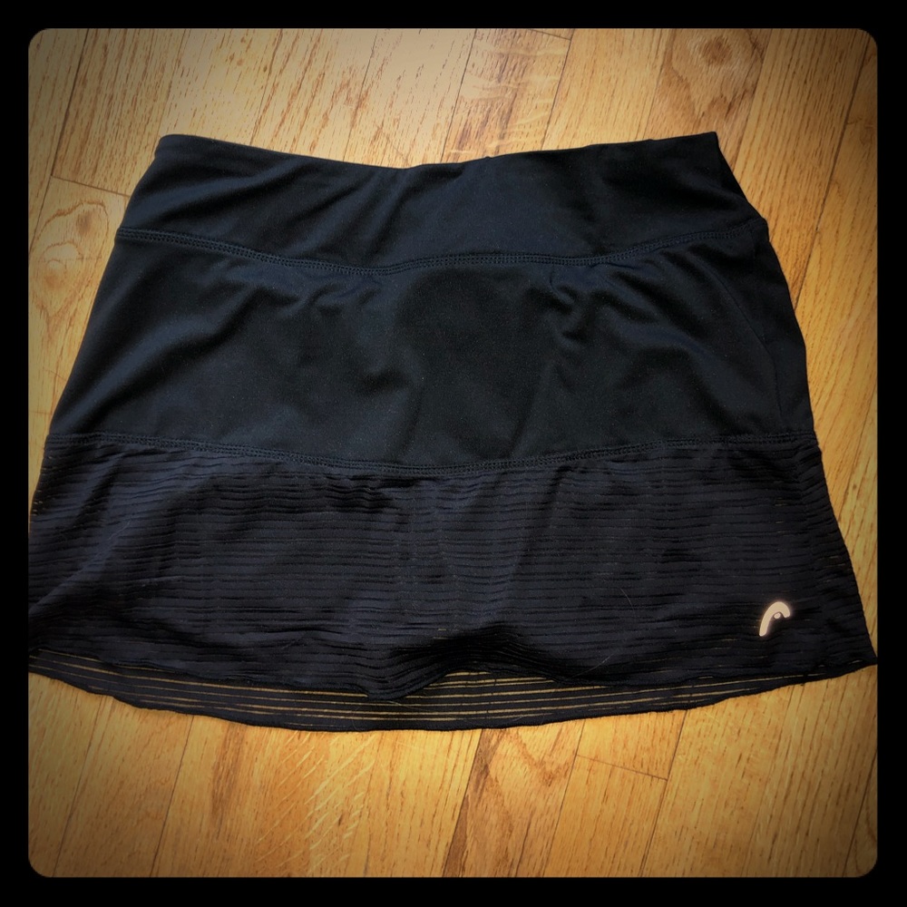 Head women’s black small tennis skirt